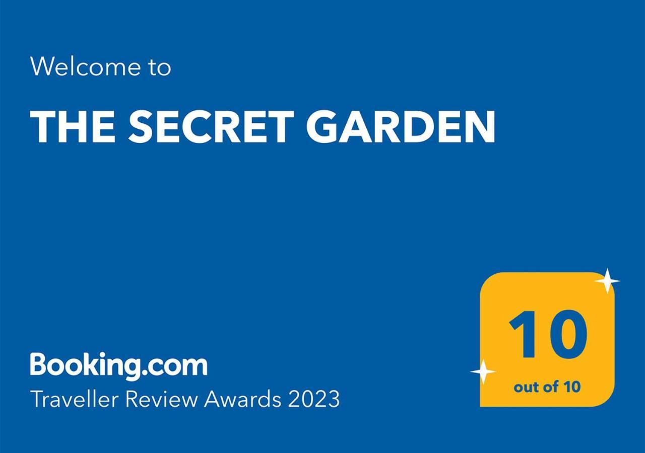 The Secret Garden Villa Forza dʼAgro Eksteriør billede